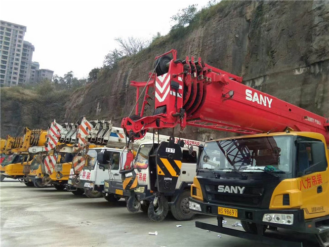 高县吊车出租按什么计费？台班费、单次费、里程费怎么算？